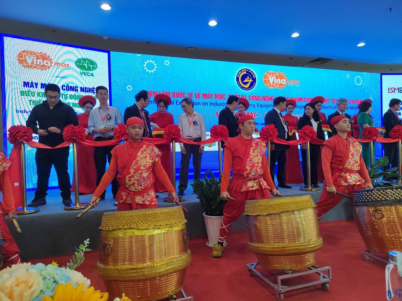 aa26a12c2d36ba376426912617bb741f.jpg aa26a12c2d36ba376426912617bb741f.jpg